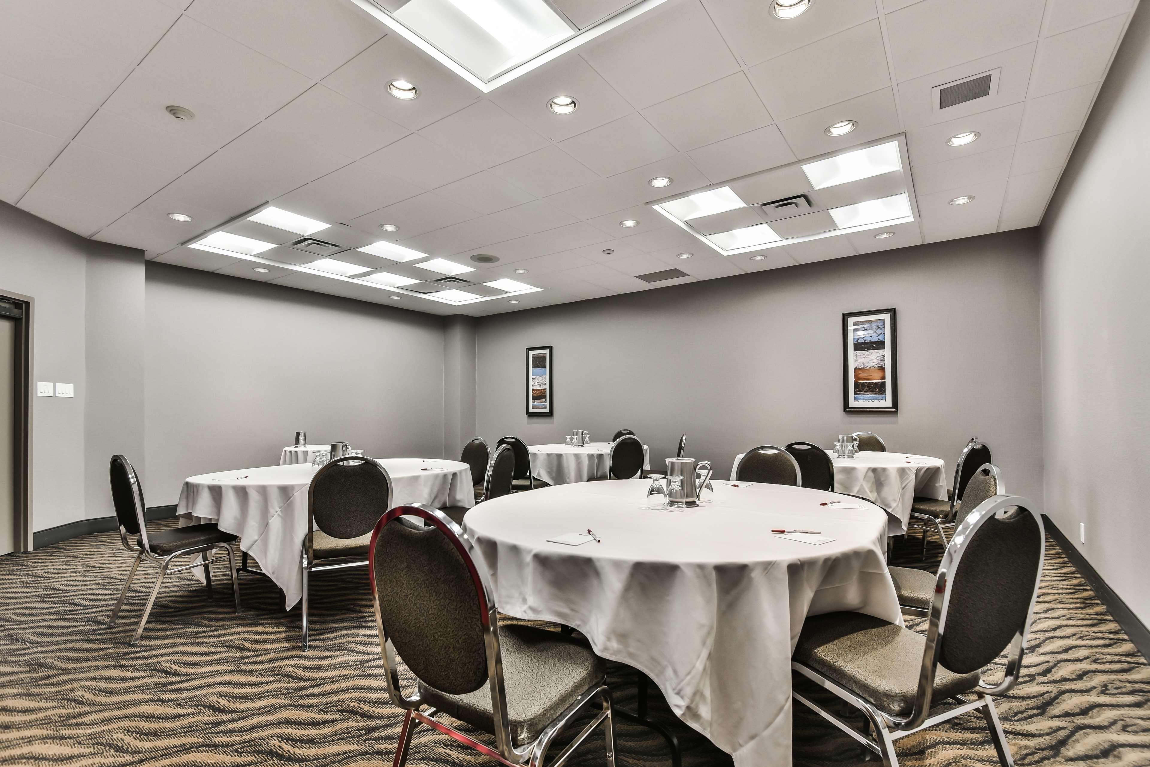 Best Western Plus Cambridge Hotel Екстер'єр фото